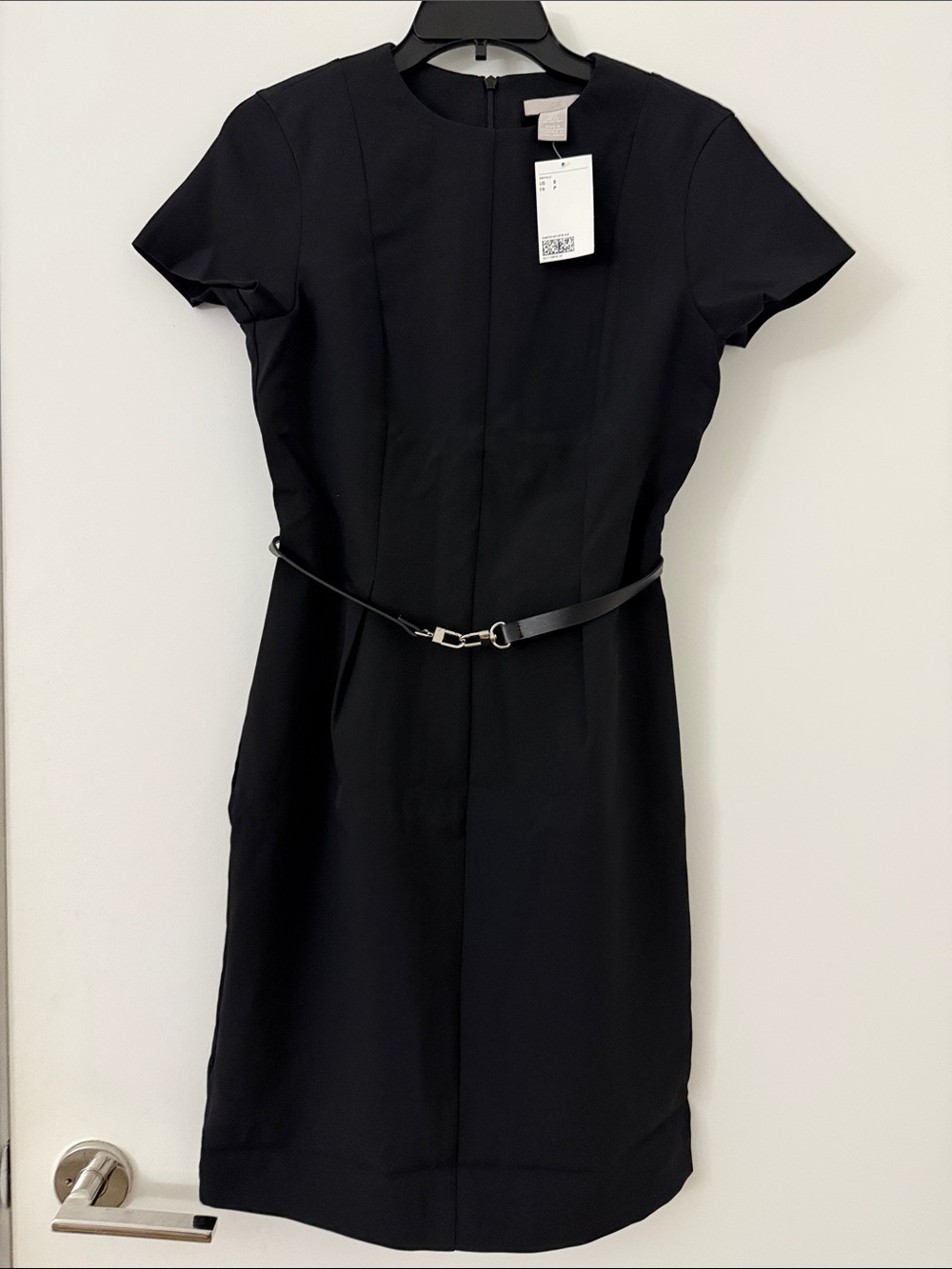 H&M Black Short-Sleeve Midi Sheath Dress with Slim Belt